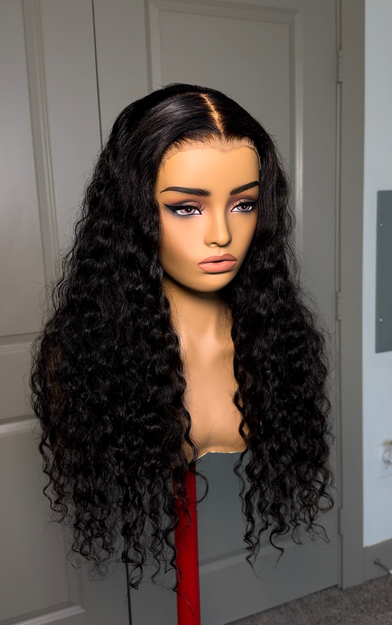 Deep Wave Wig: [On Hand]